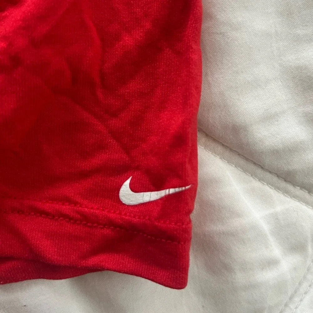 Nike seamless crew top
